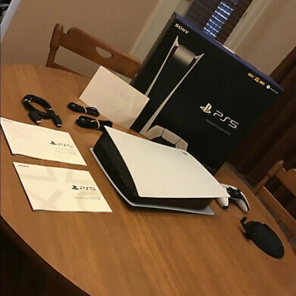 PlayStation 5 digital - Picture 5 of 7